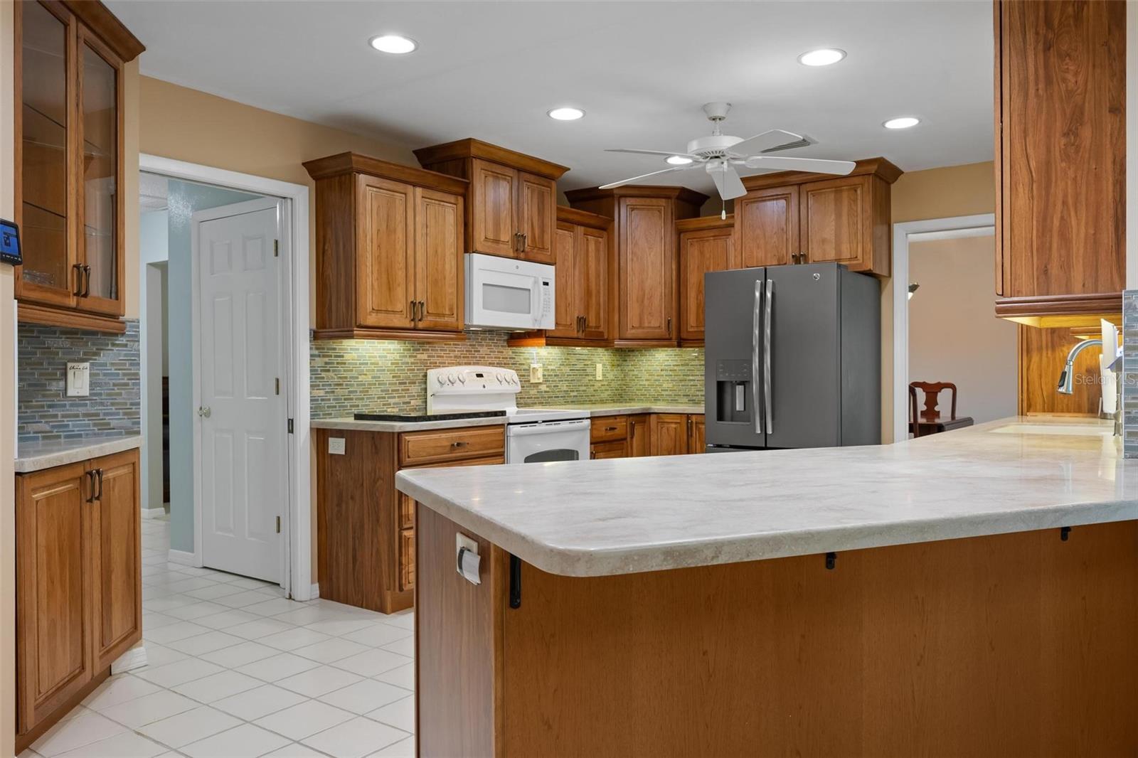 JACARANDA COUNTRY CLUB WEST VILLAGE - Residential