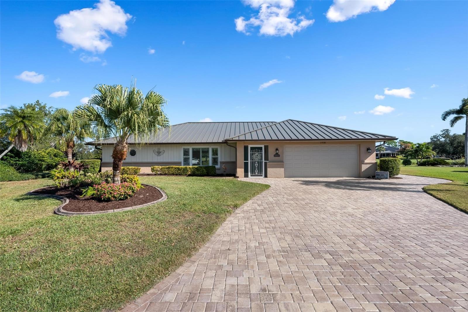 JACARANDA COUNTRY CLUB WEST VILLAGE - Residential