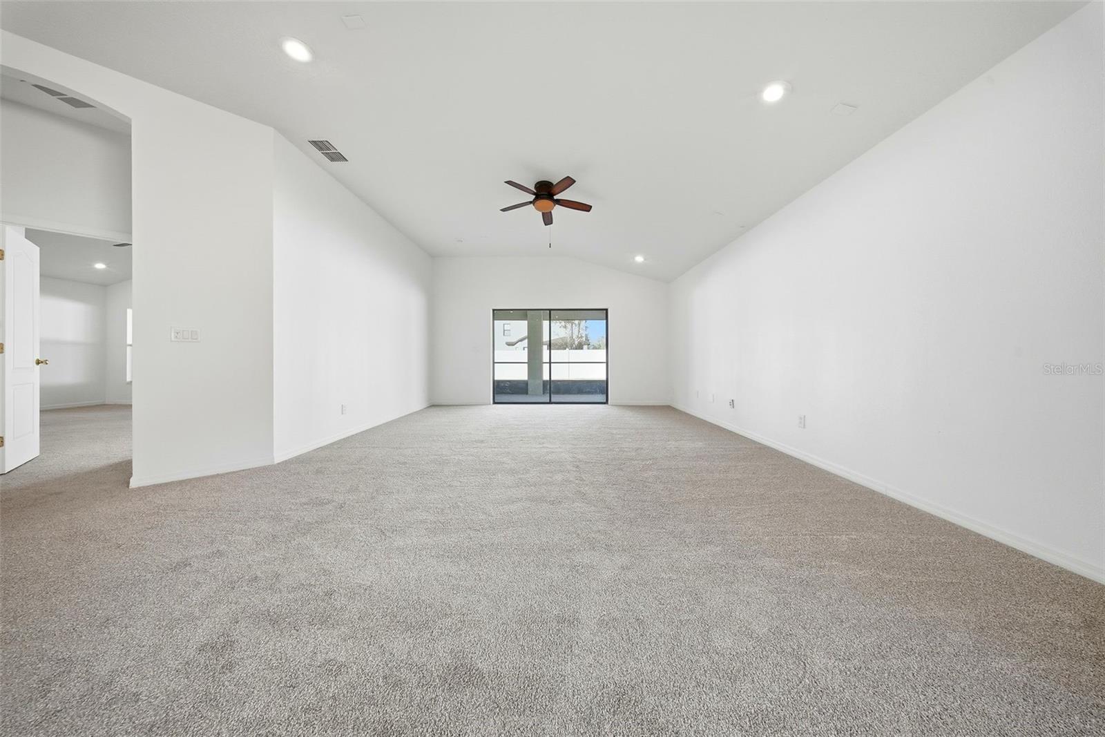 OAK LANDING - Residential