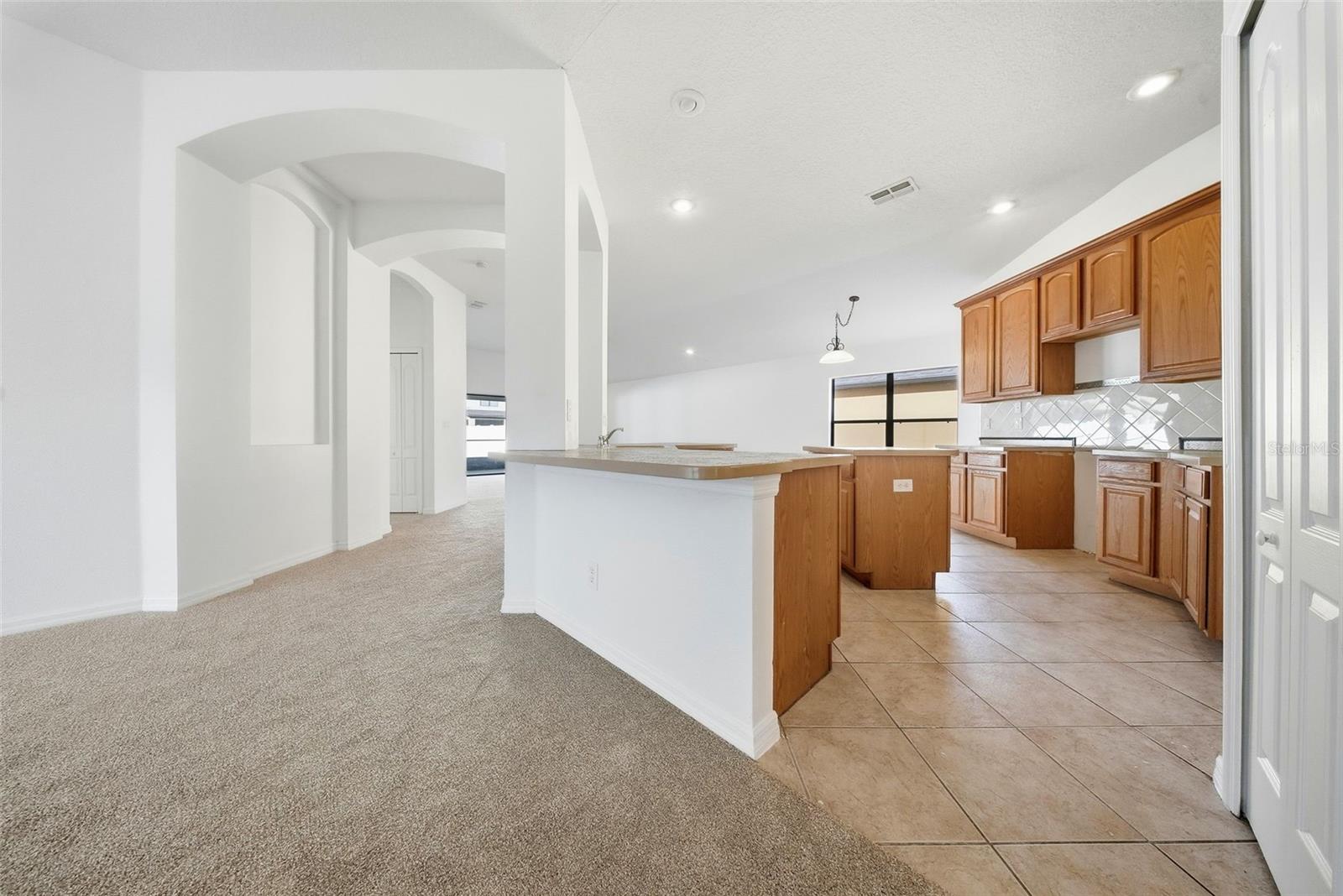 OAK LANDING - Residential