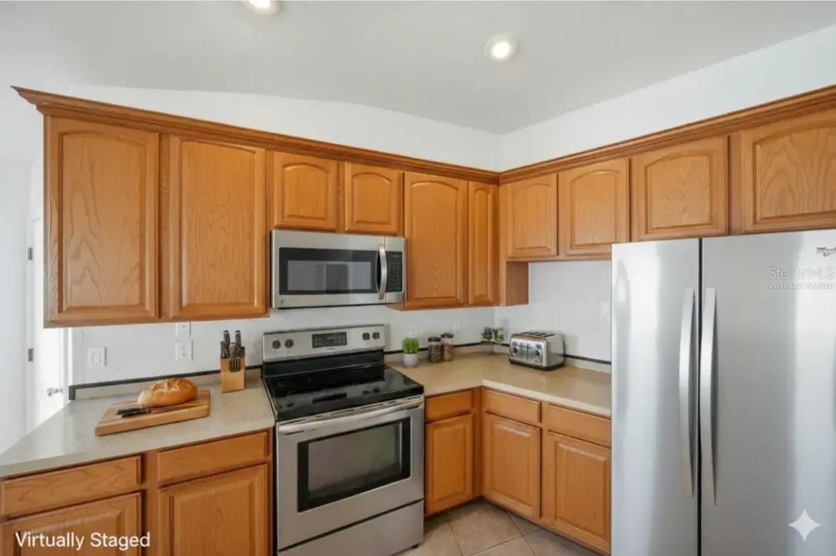 OAK LANDING - Residential