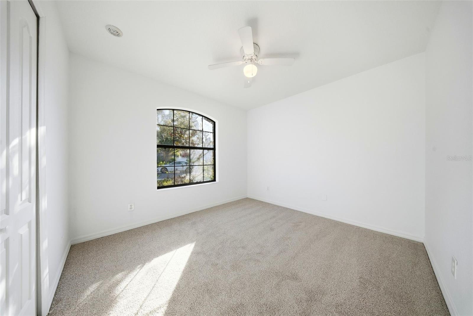 489 OAK LANDING BOULEVARD