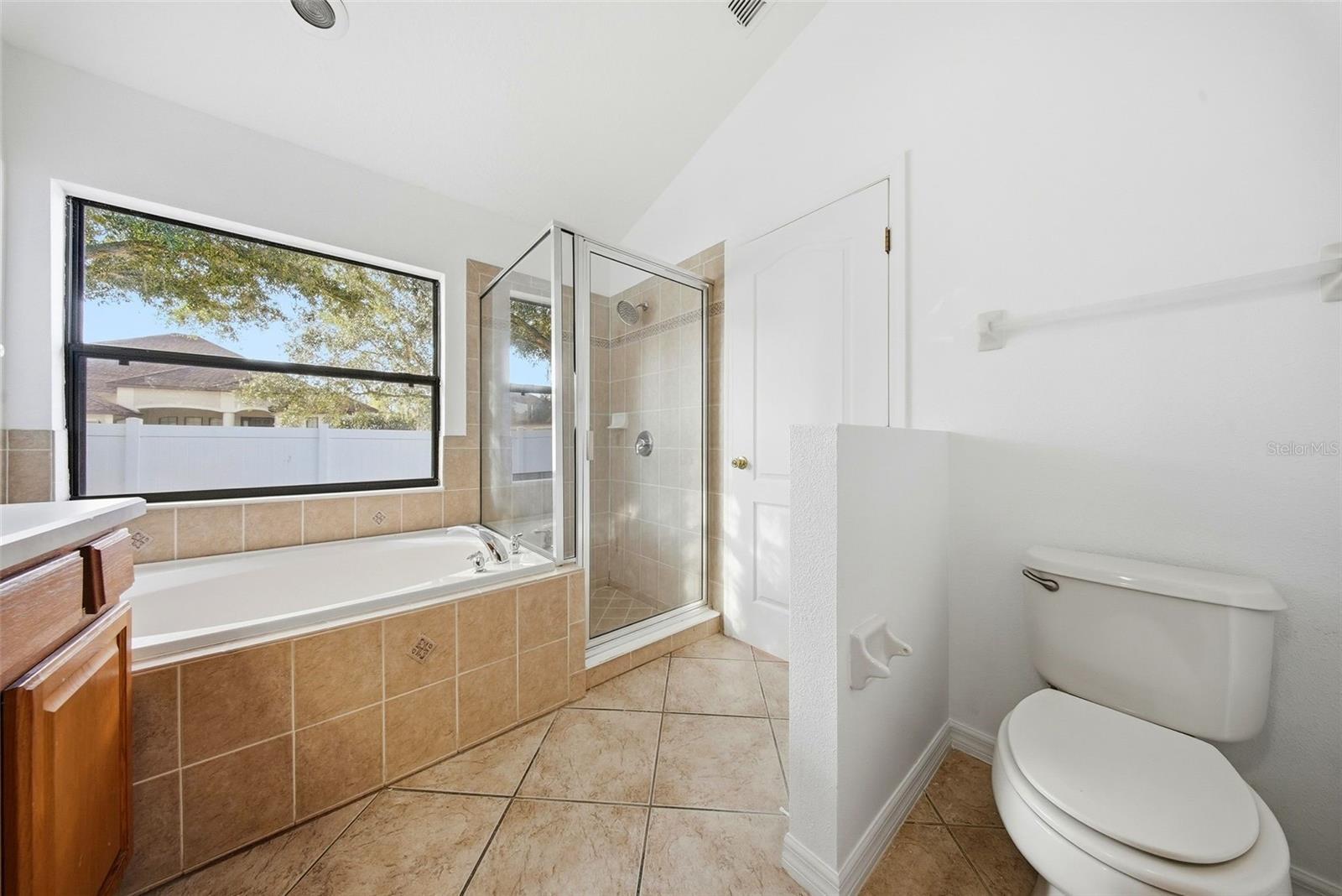 OAK LANDING - Residential