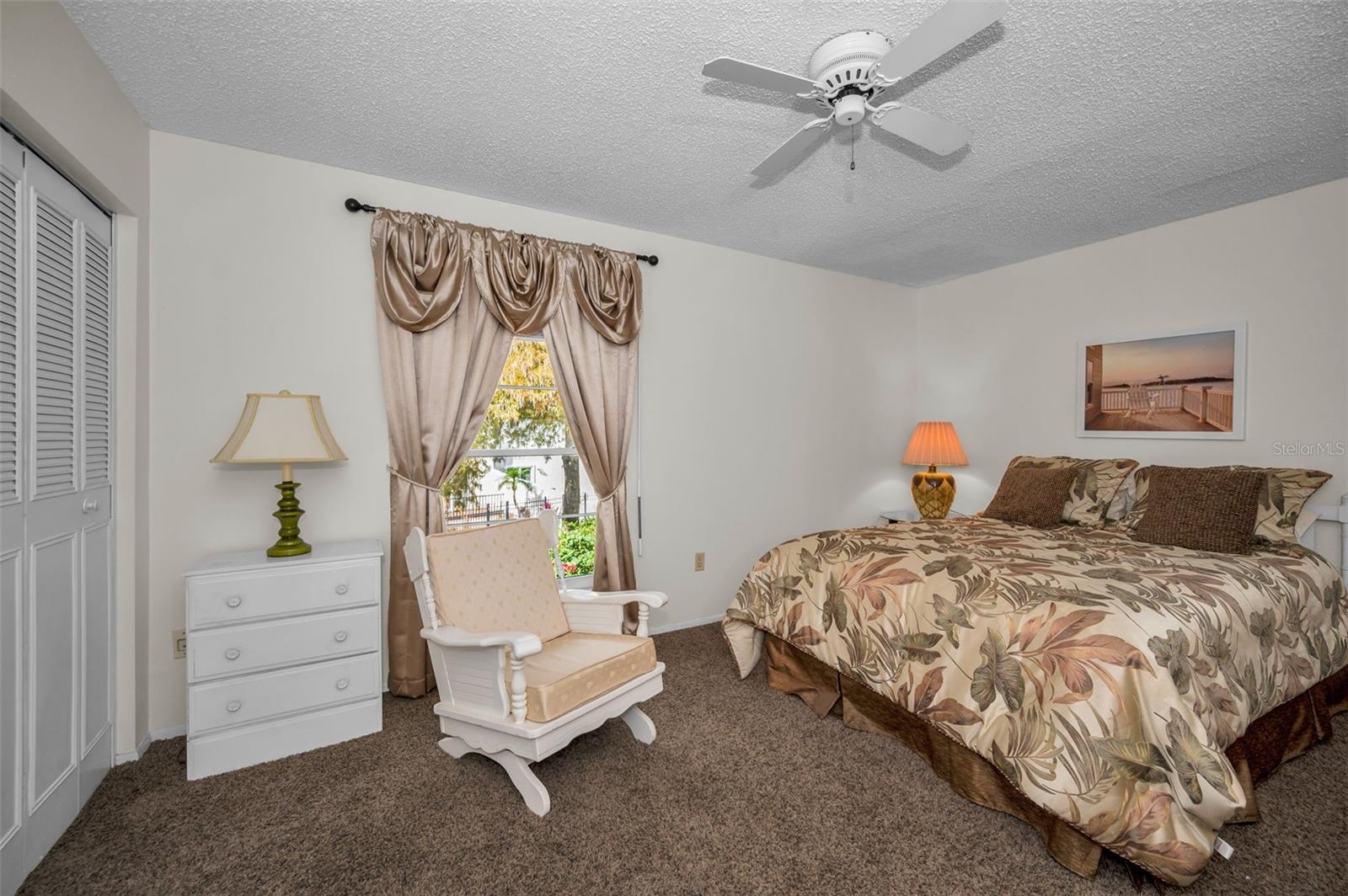 MEDITERRANEAN MANORS - Residential