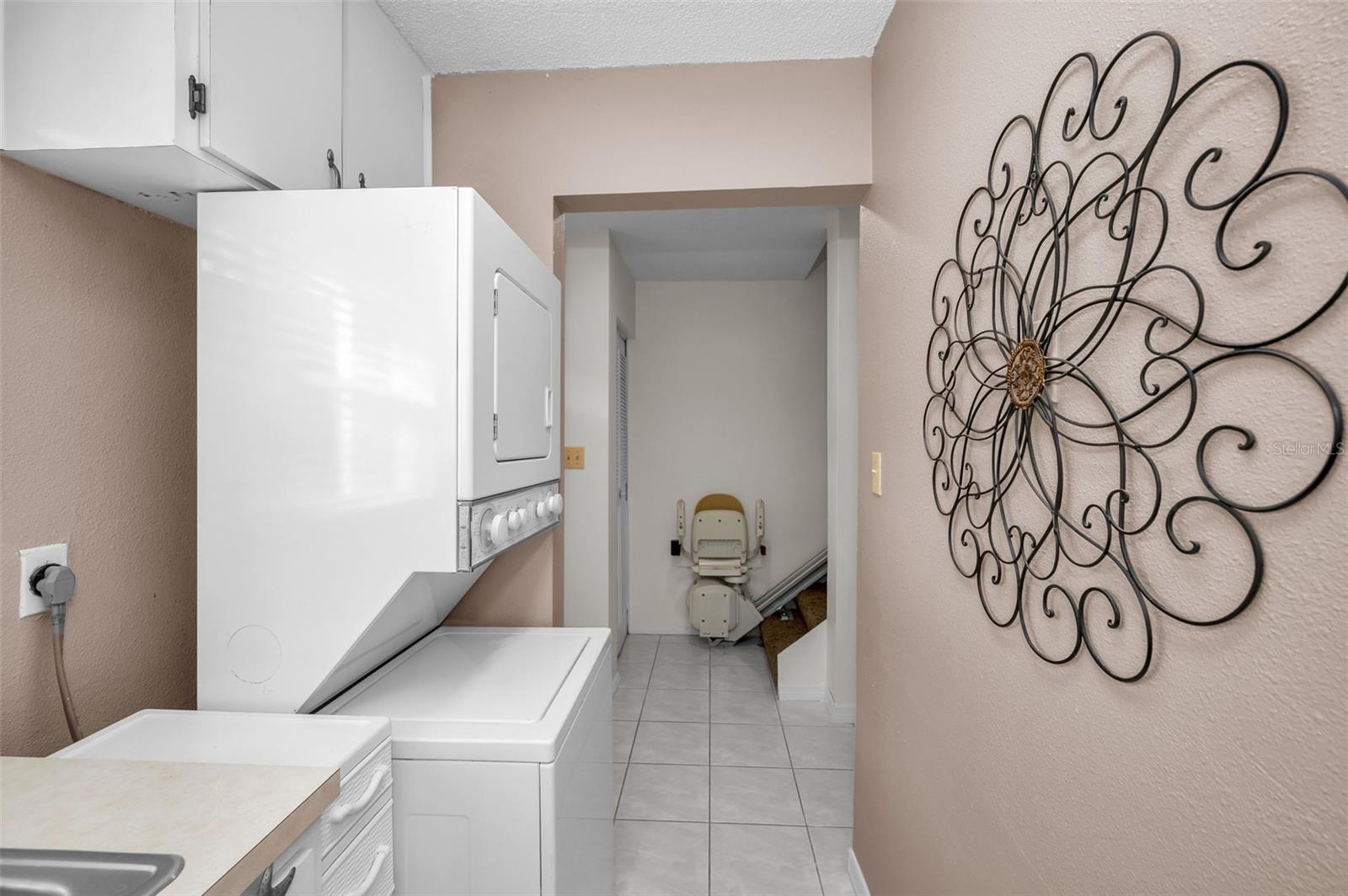 MEDITERRANEAN MANORS - Residential