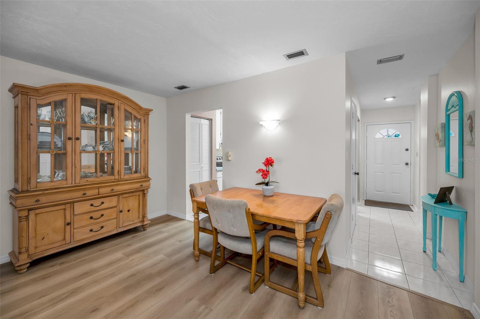 MEDITERRANEAN MANORS - Residential