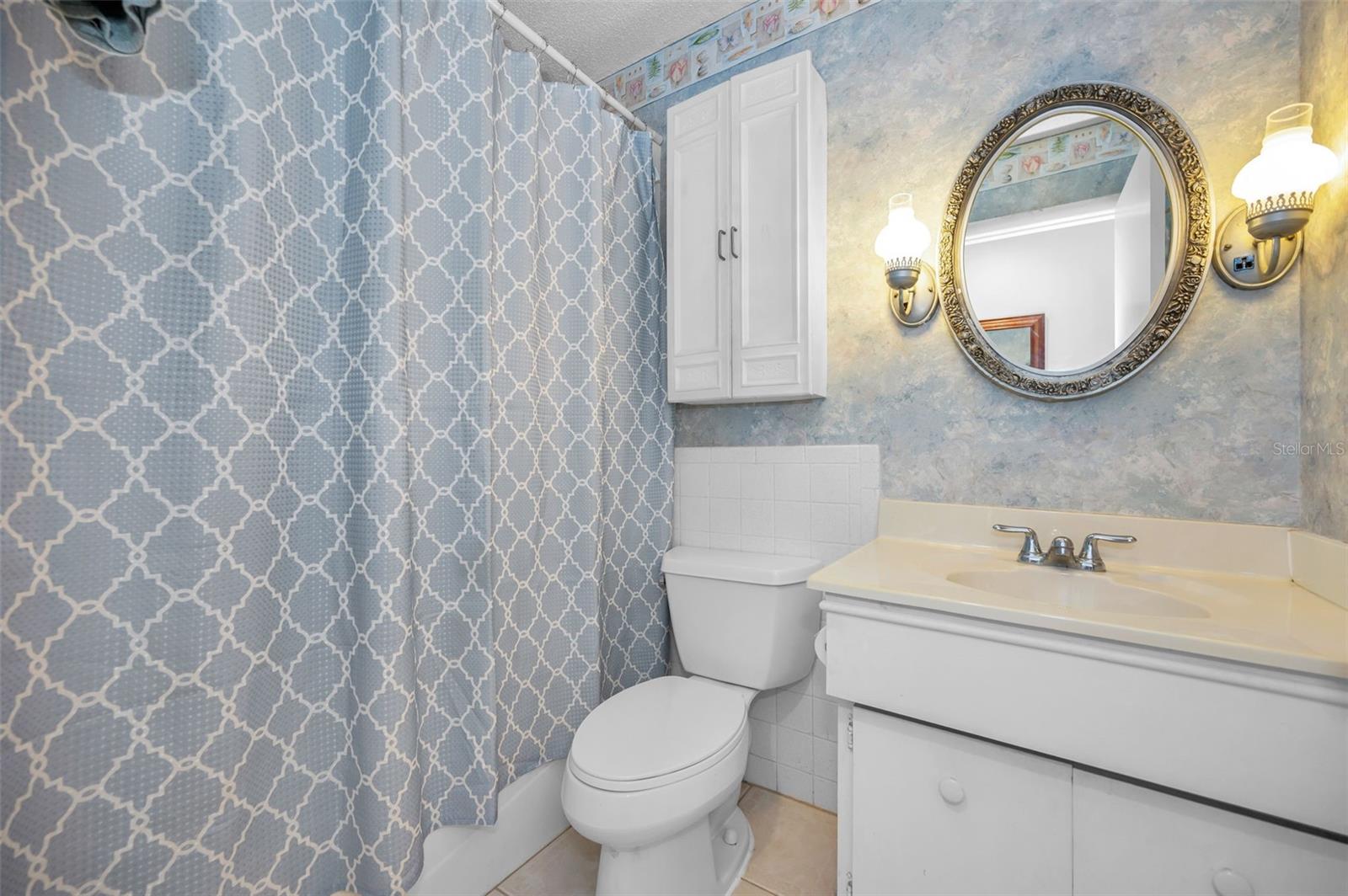 MEDITERRANEAN MANORS - Residential