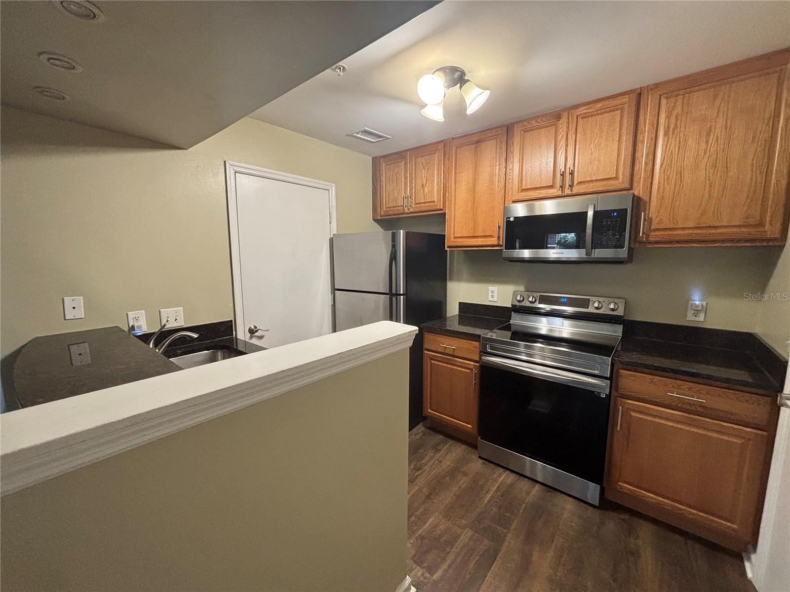 BAYPOINTE PRESERVE CONDO - Residential