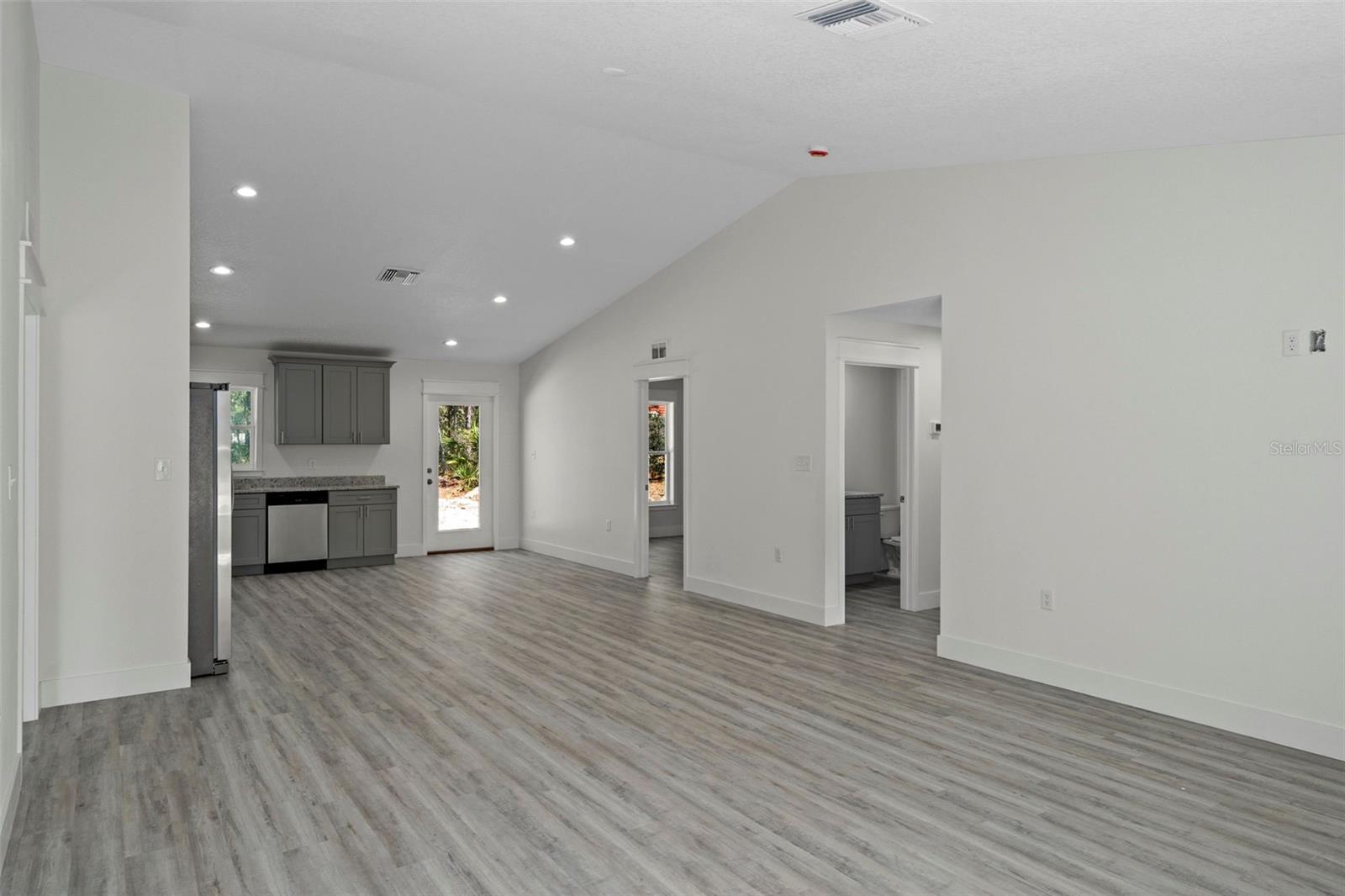 ROYAL HIGHLANDS UNIT 5 - Residential