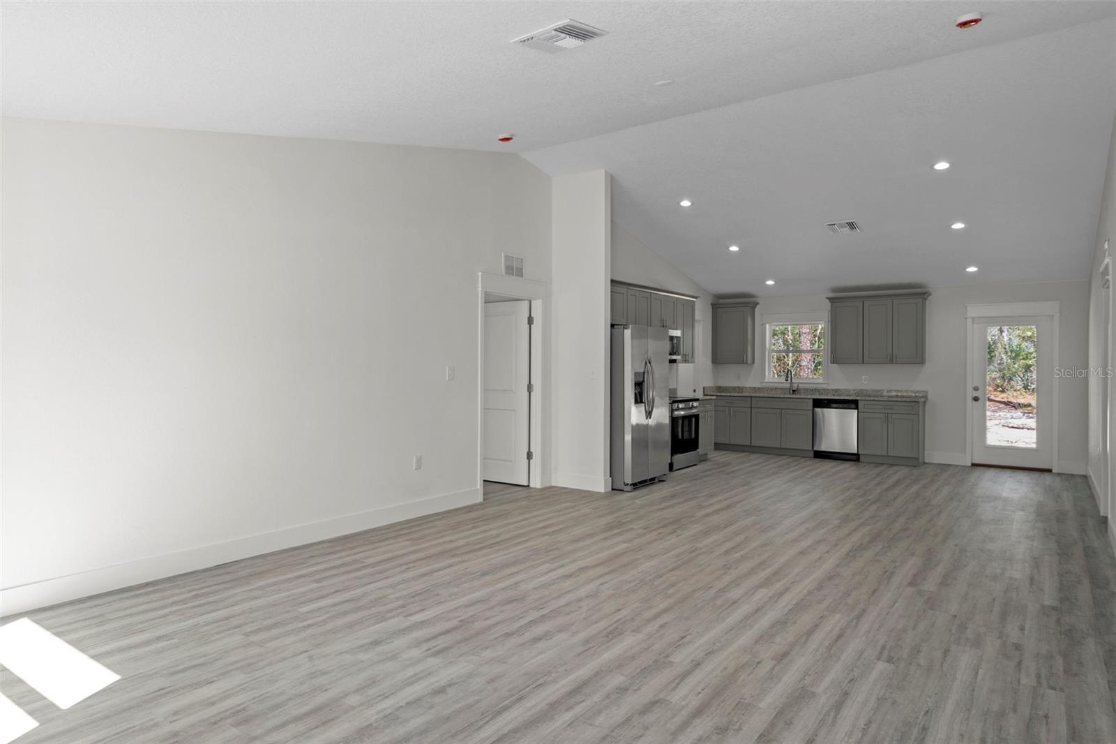 ROYAL HIGHLANDS UNIT 5 - Residential