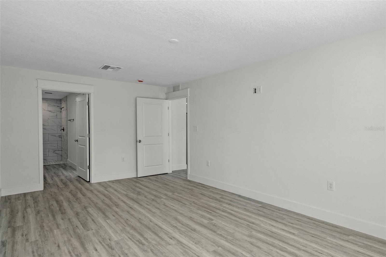 ROYAL HIGHLANDS UNIT 5 - Residential