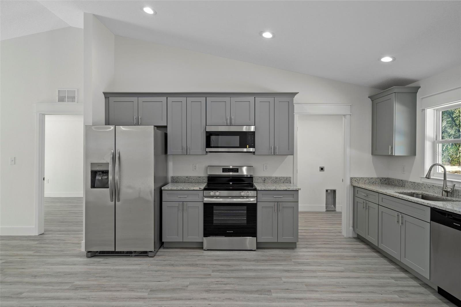 ROYAL HIGHLANDS UNIT 5 - Residential