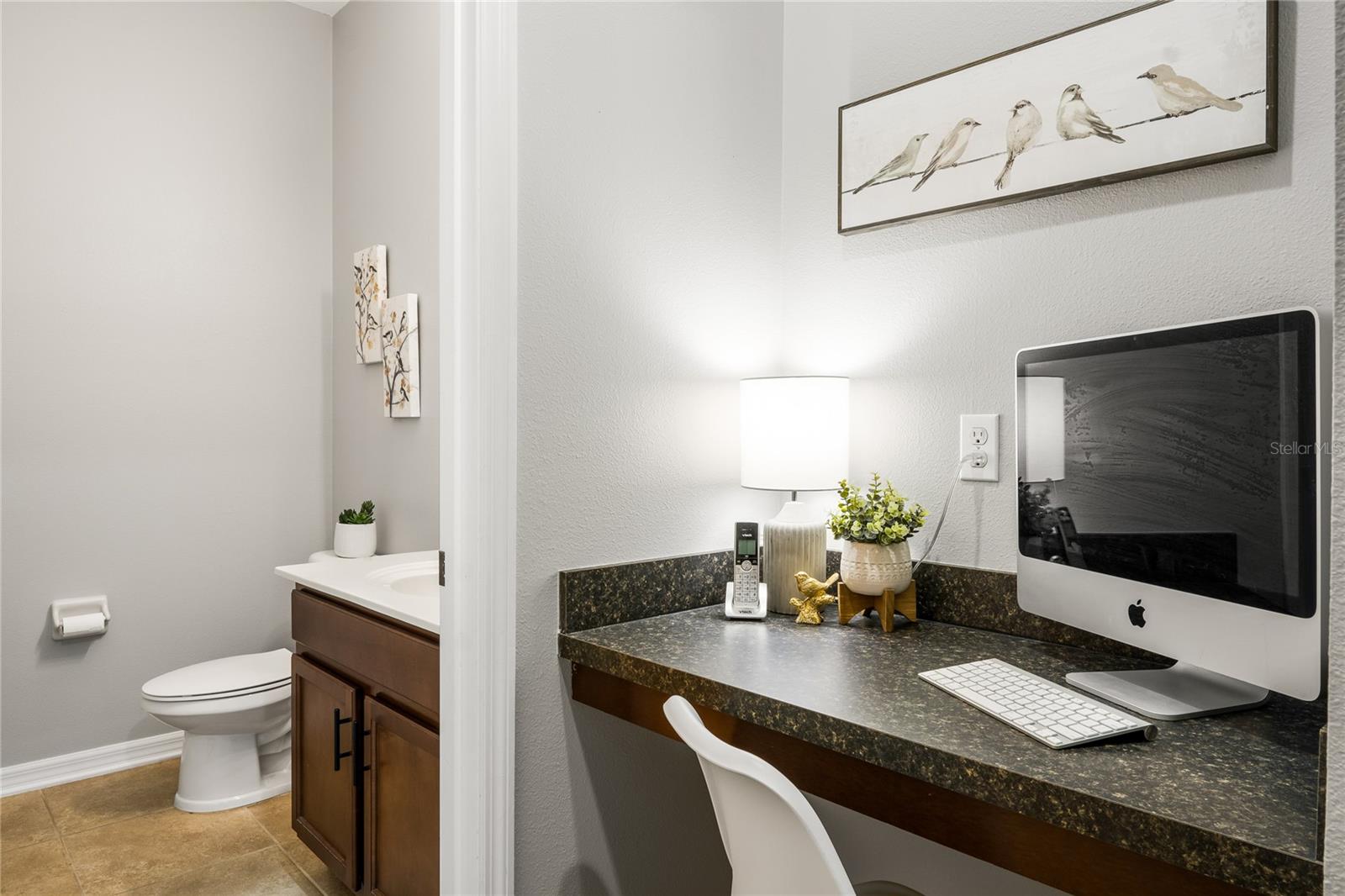 RIVERVIEW TWNHMS PH II - Residential Lease