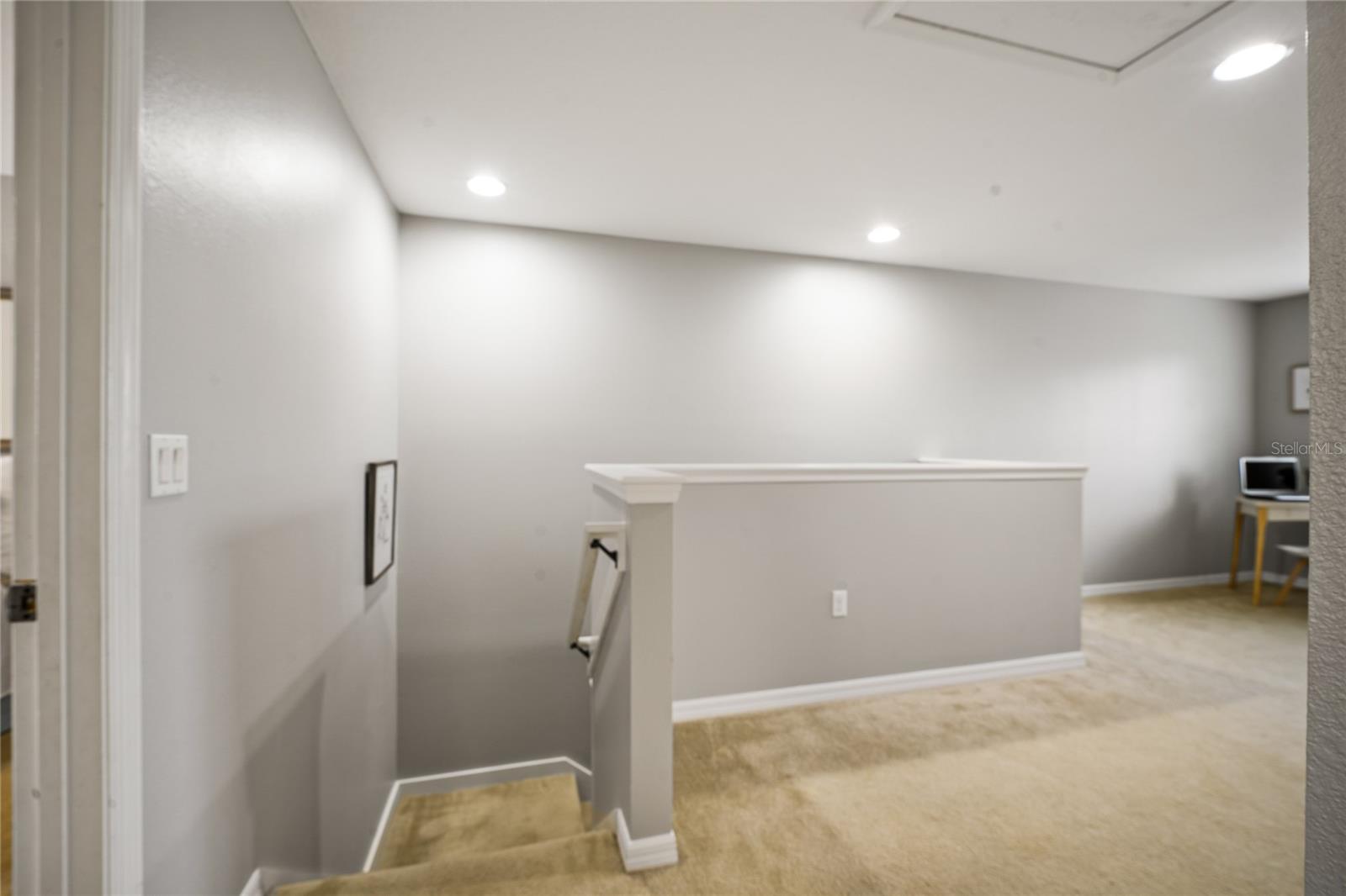RIVERVIEW TWNHMS PH II - Residential Lease