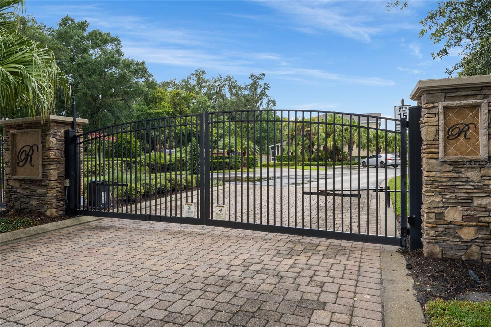 RIVERVIEW TWNHMS PH II - Residential Lease