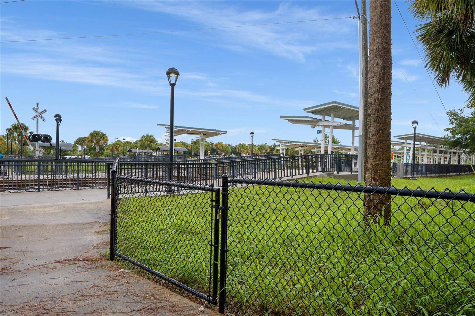 RIVERVIEW TWNHMS PH II - Residential Lease