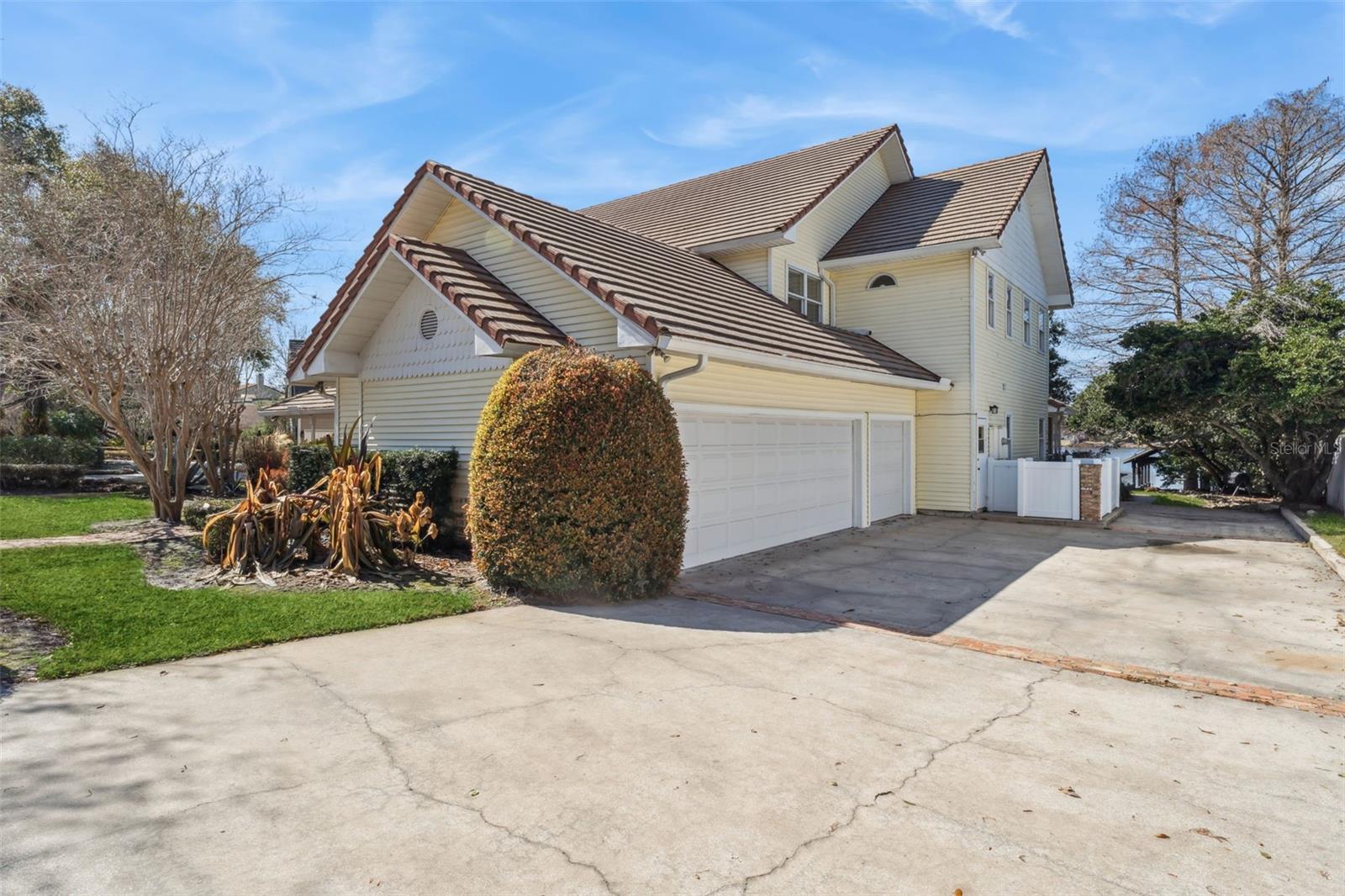 1256 WELLINGTON TERRACE