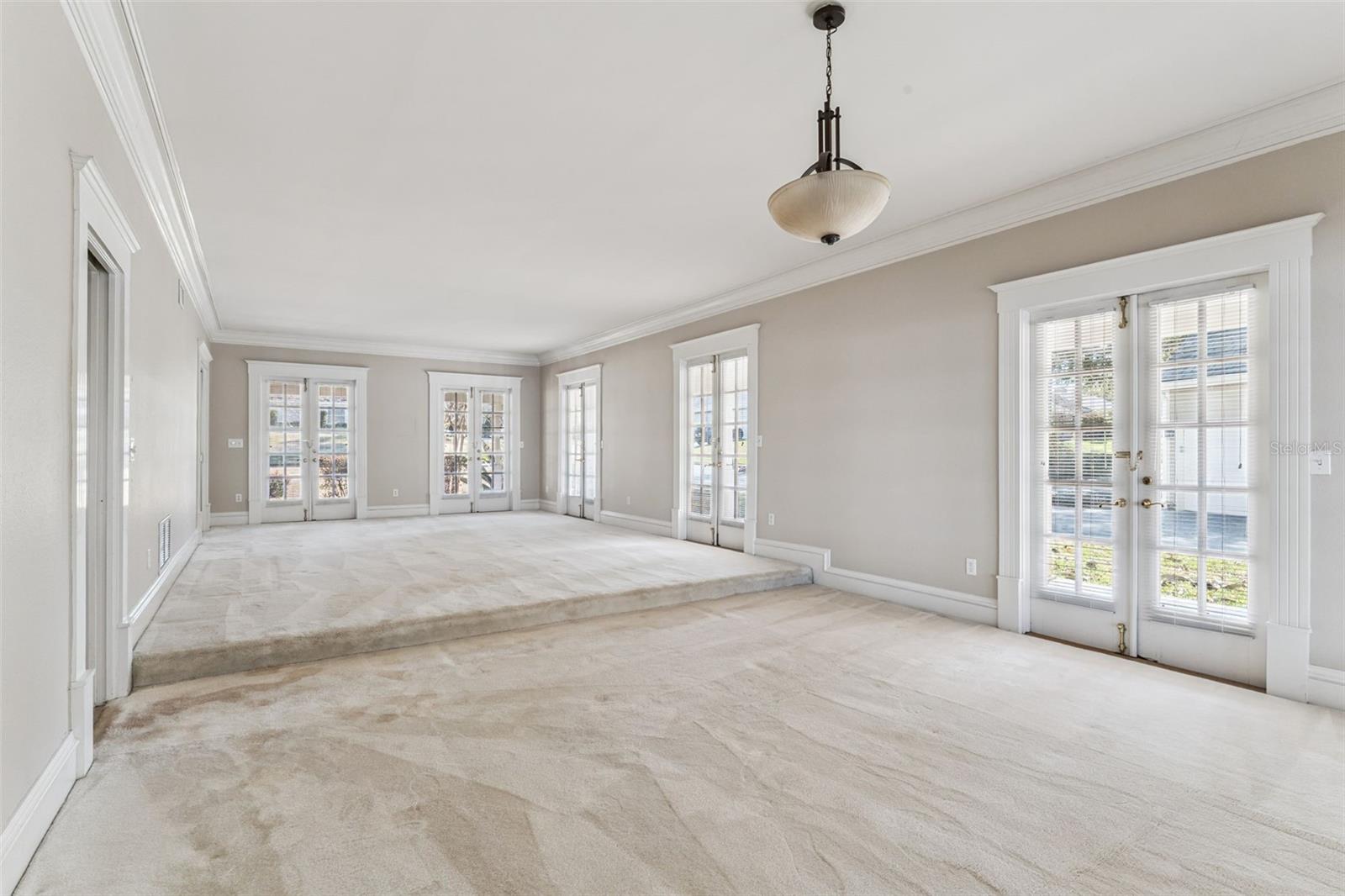 WELLINGTON - Residential