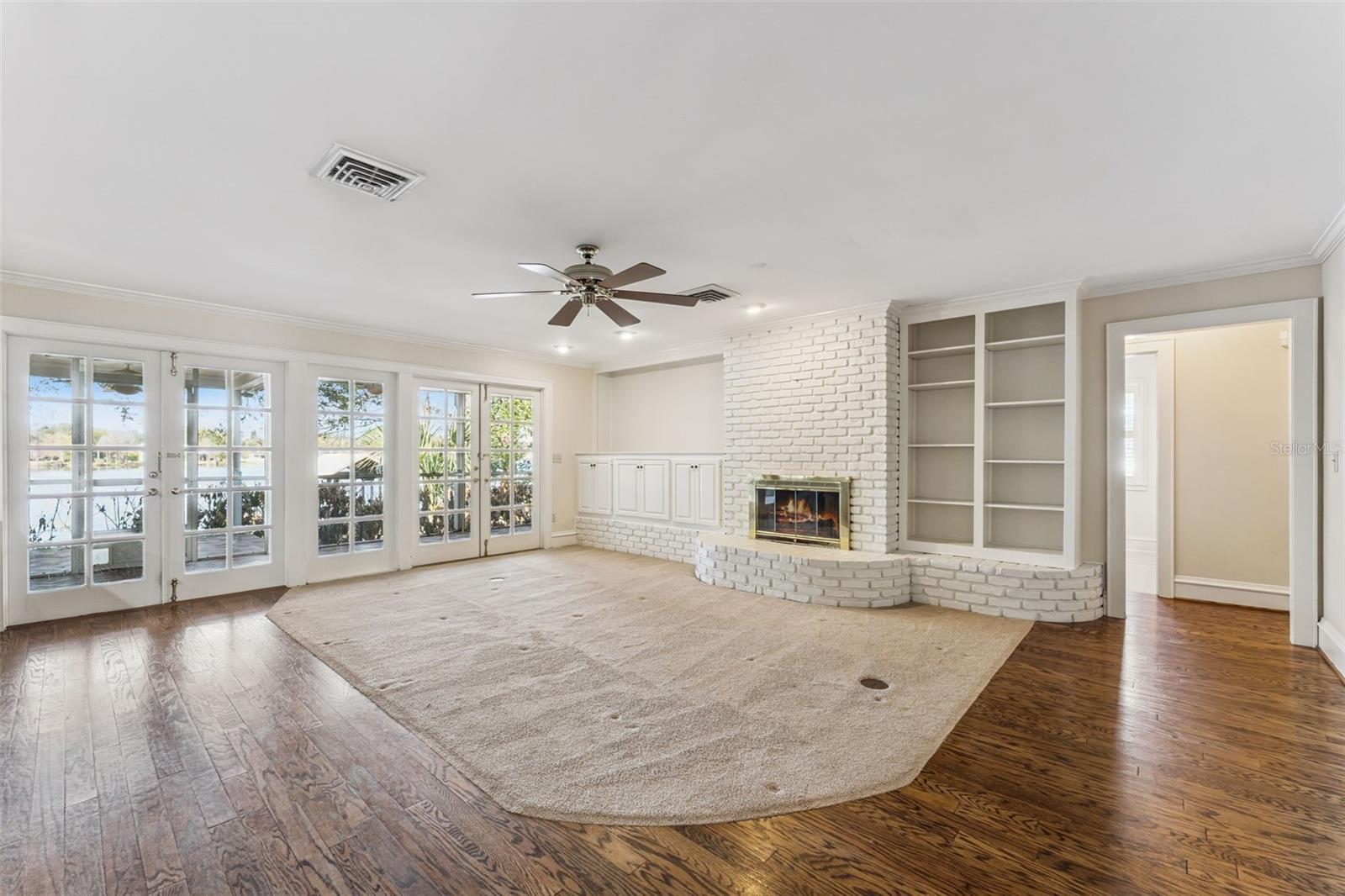 1256 WELLINGTON TERRACE