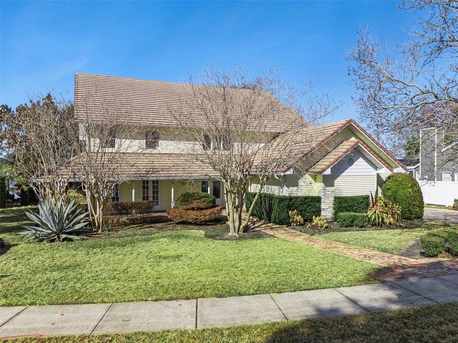 1256 WELLINGTON TERRACE