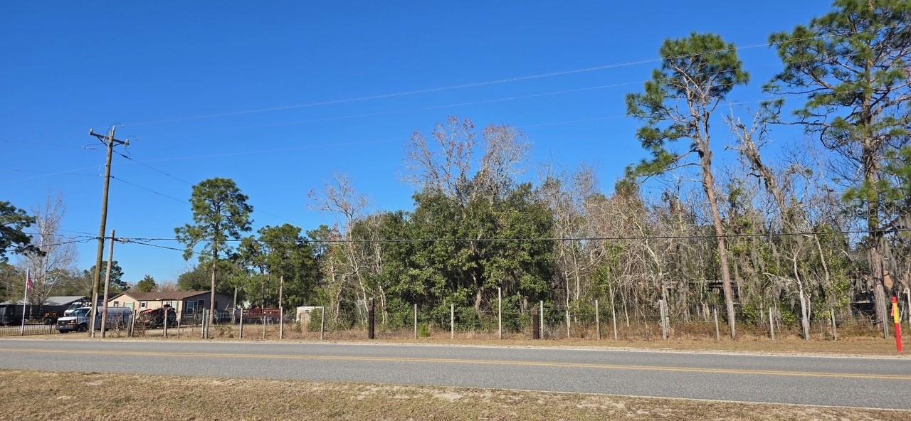 WOODLAND ACRES - Land