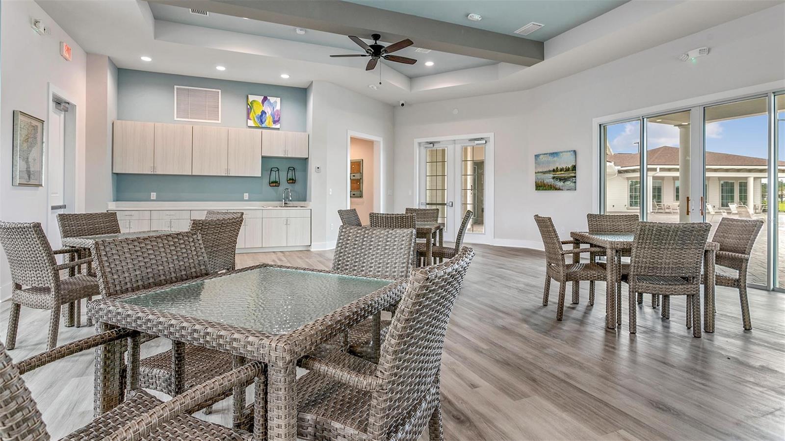 ENTRADA - Residential