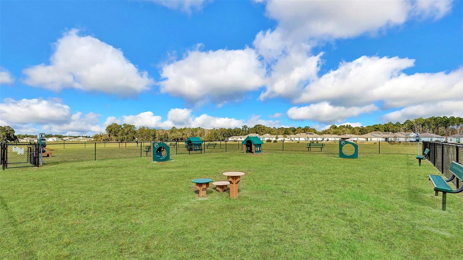 ENTRADA - Residential