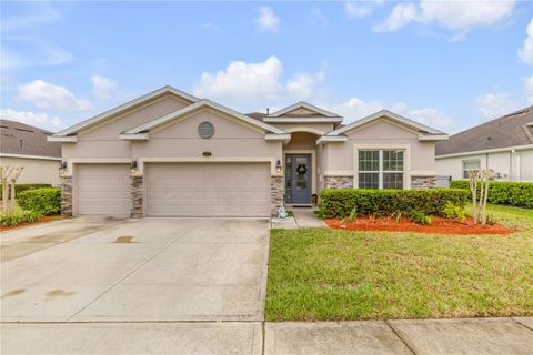 637 BLUEHEARTS TRAIL DELAND FL 32724