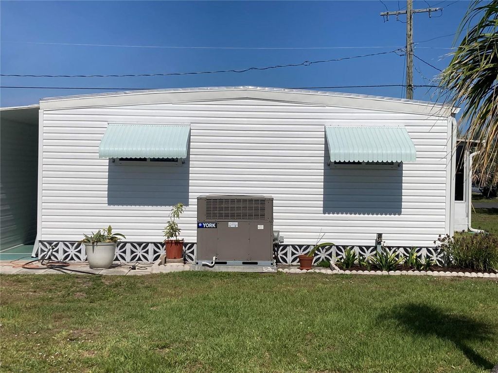 Photo of 1423 Flamingo Drive, Englewood, FL 34224 (MLS # O6315085)