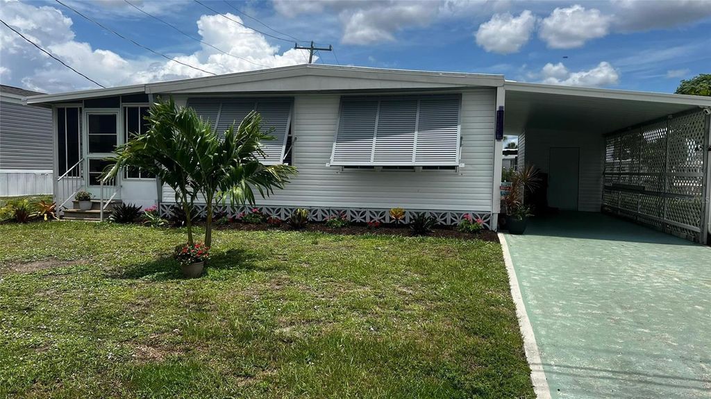 Photo of 1423 Flamingo Drive, Englewood, FL 34224 (MLS # O6315085)