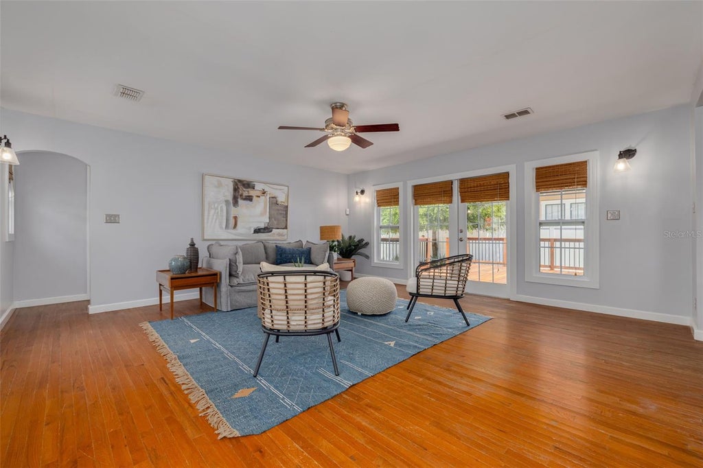 Photo of 445 25th Avenue N, St Petersburg, FL 33704 (MLS # TB8516682)