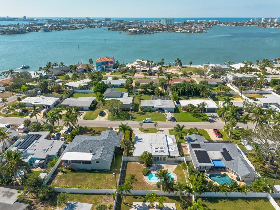 PASADENA ISLE - Residential