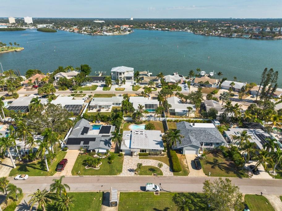 6964 GRANDE VISTA WAY S