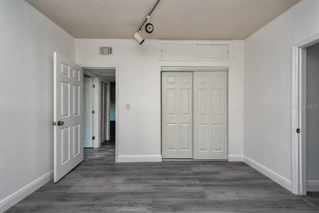 PASADENA ISLE - Residential