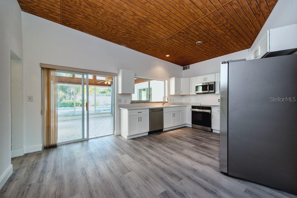 PASADENA ISLE - Residential