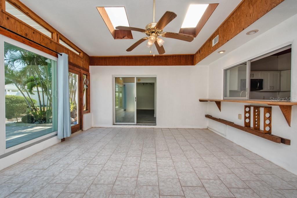 PASADENA ISLE - Residential