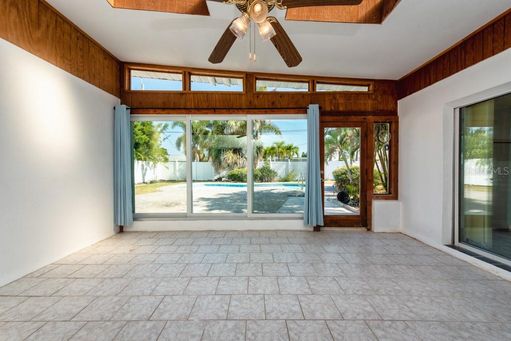 PASADENA ISLE - Residential