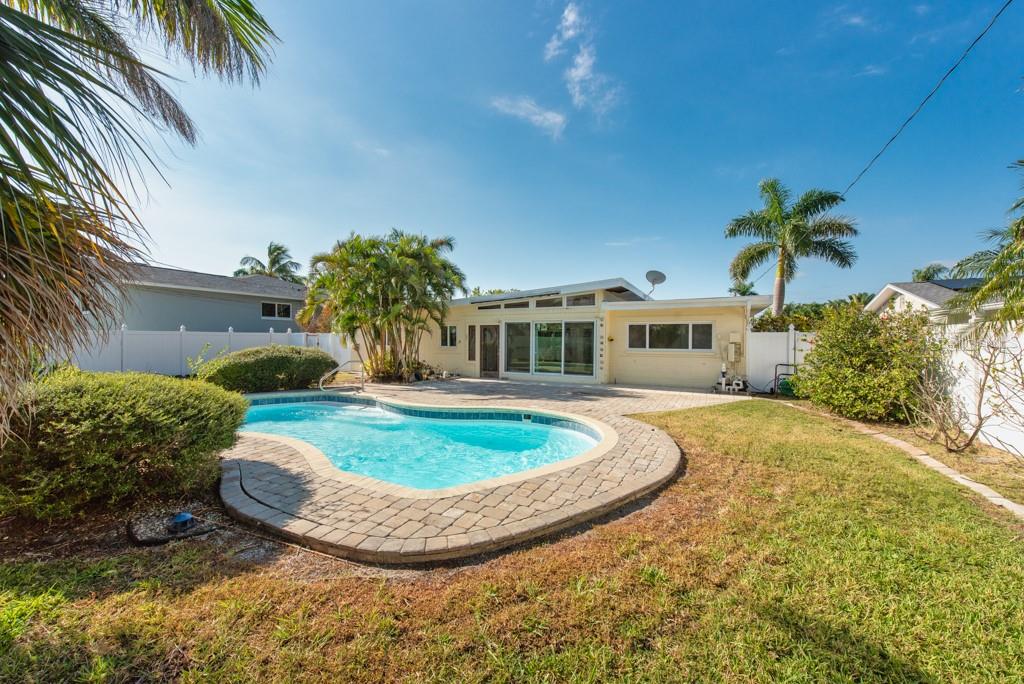 PASADENA ISLE - Residential