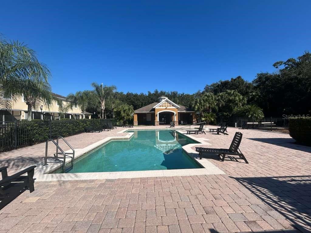 RIVERVIEW TWNHMS PH II - Residential Lease