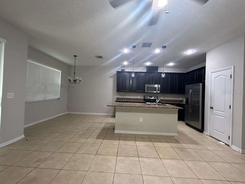 RIVERVIEW TWNHMS PH II - Residential Lease