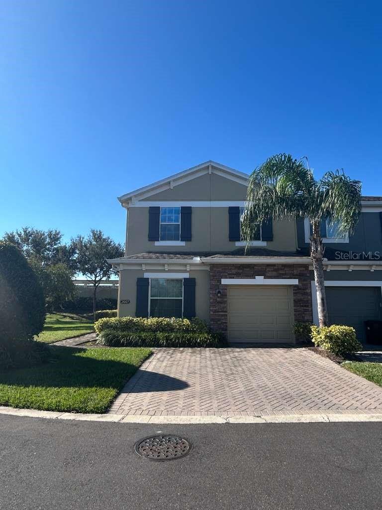 RIVERVIEW TWNHMS PH II - Residential Lease