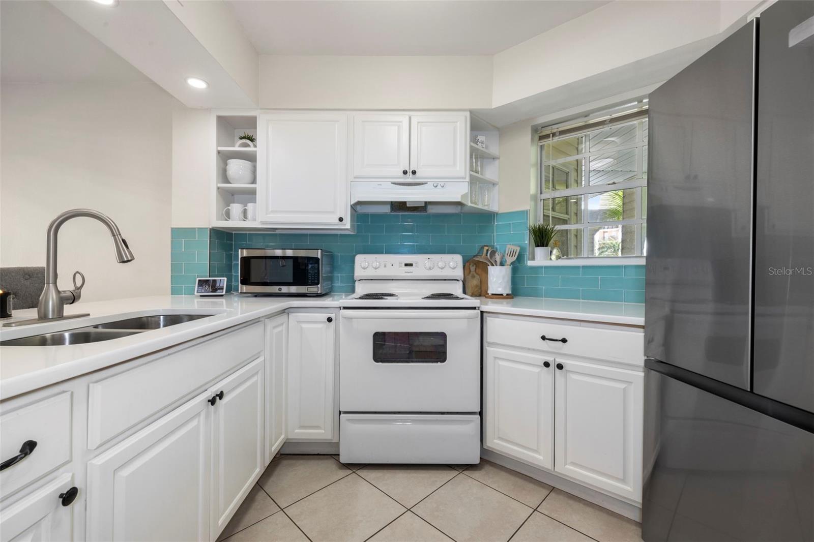 STONES THROW CONDO - Residential Lease