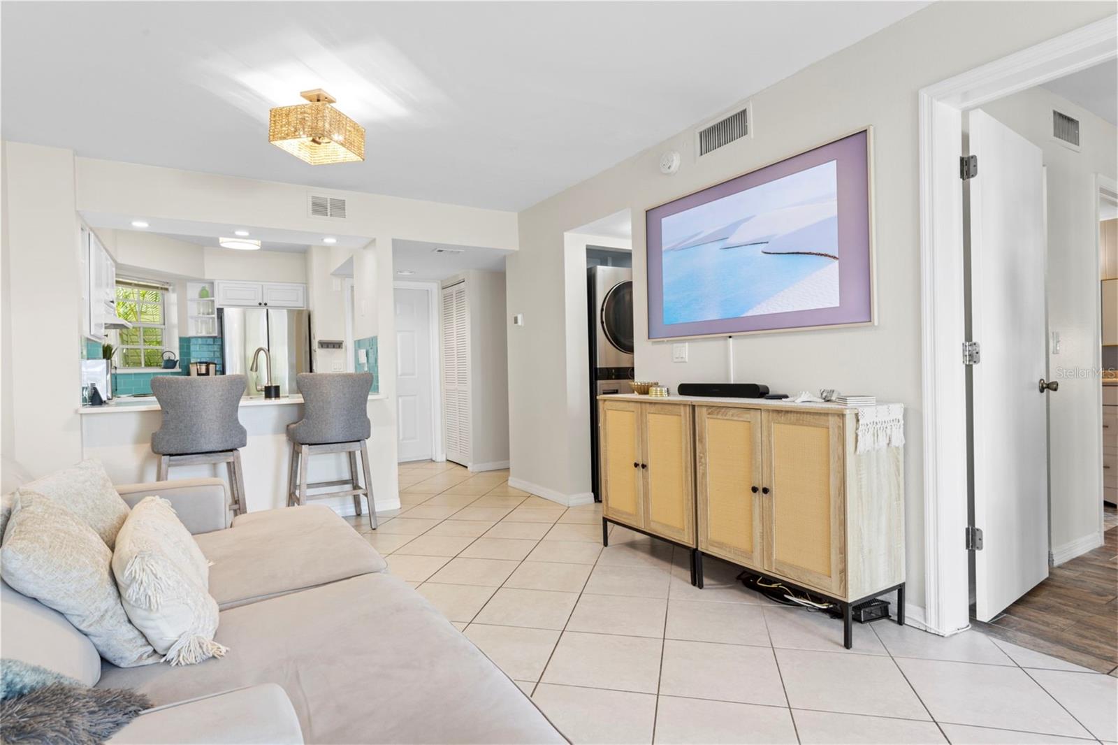 STONES THROW CONDO - Residential Lease