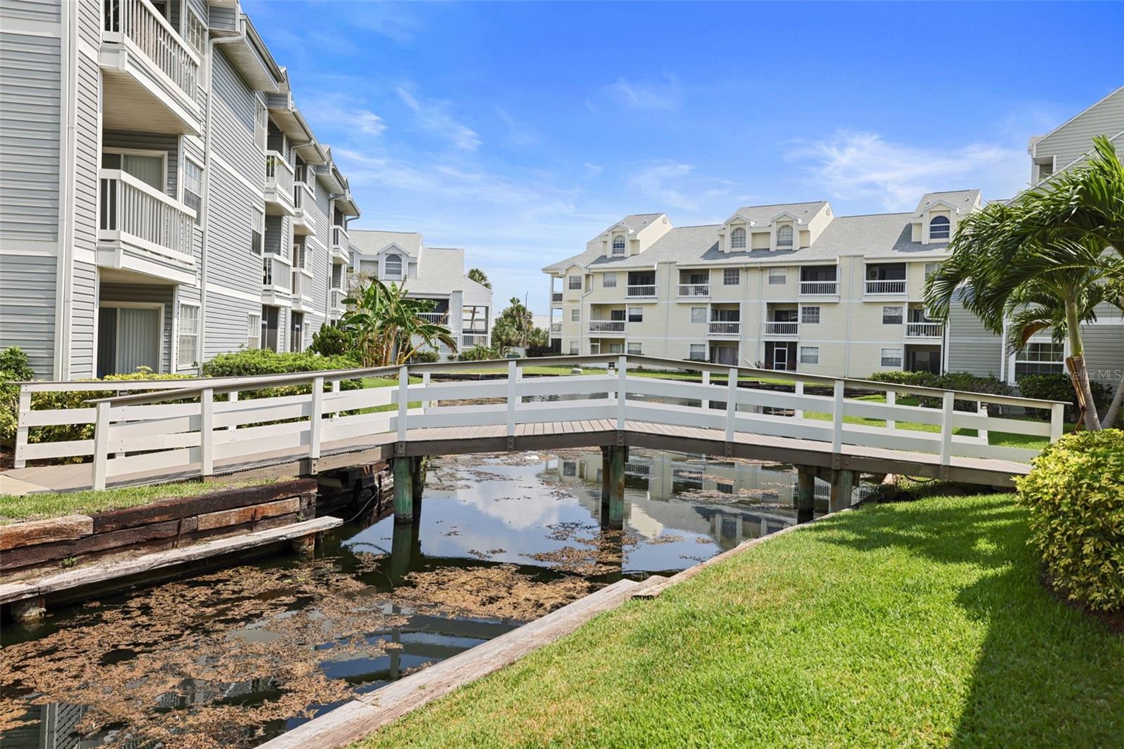 STONES THROW CONDO - Residential Lease