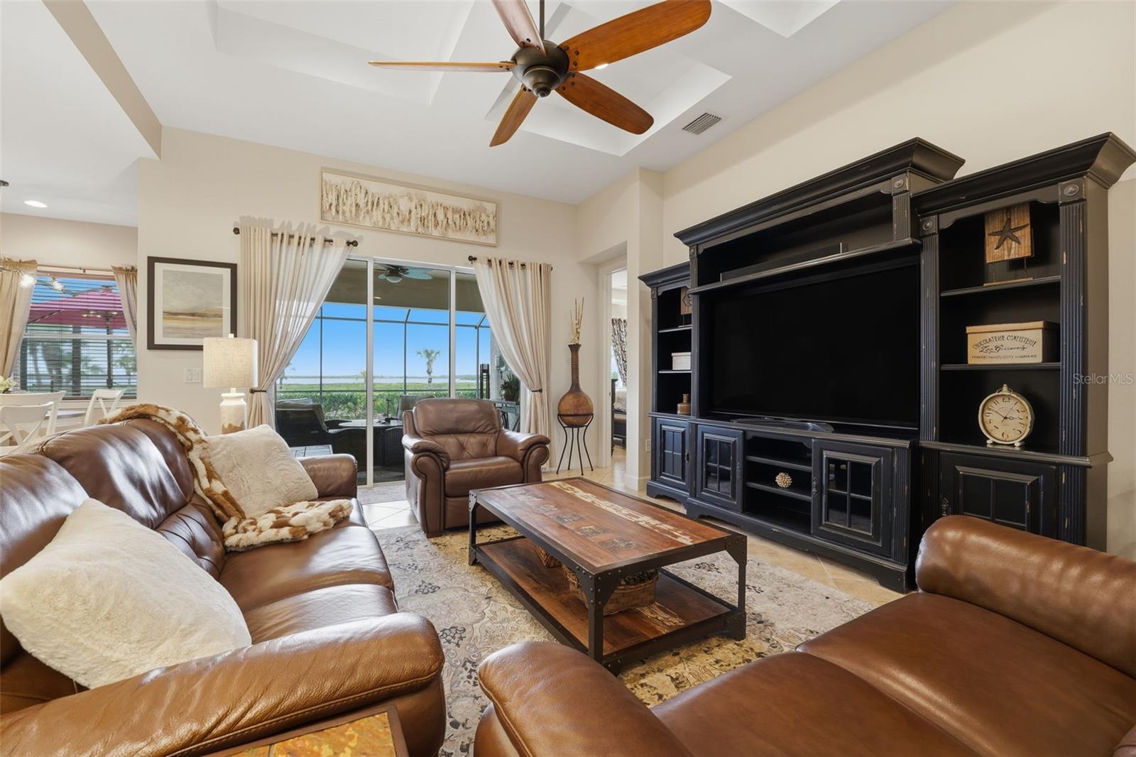 RIVERWOOD - Residential