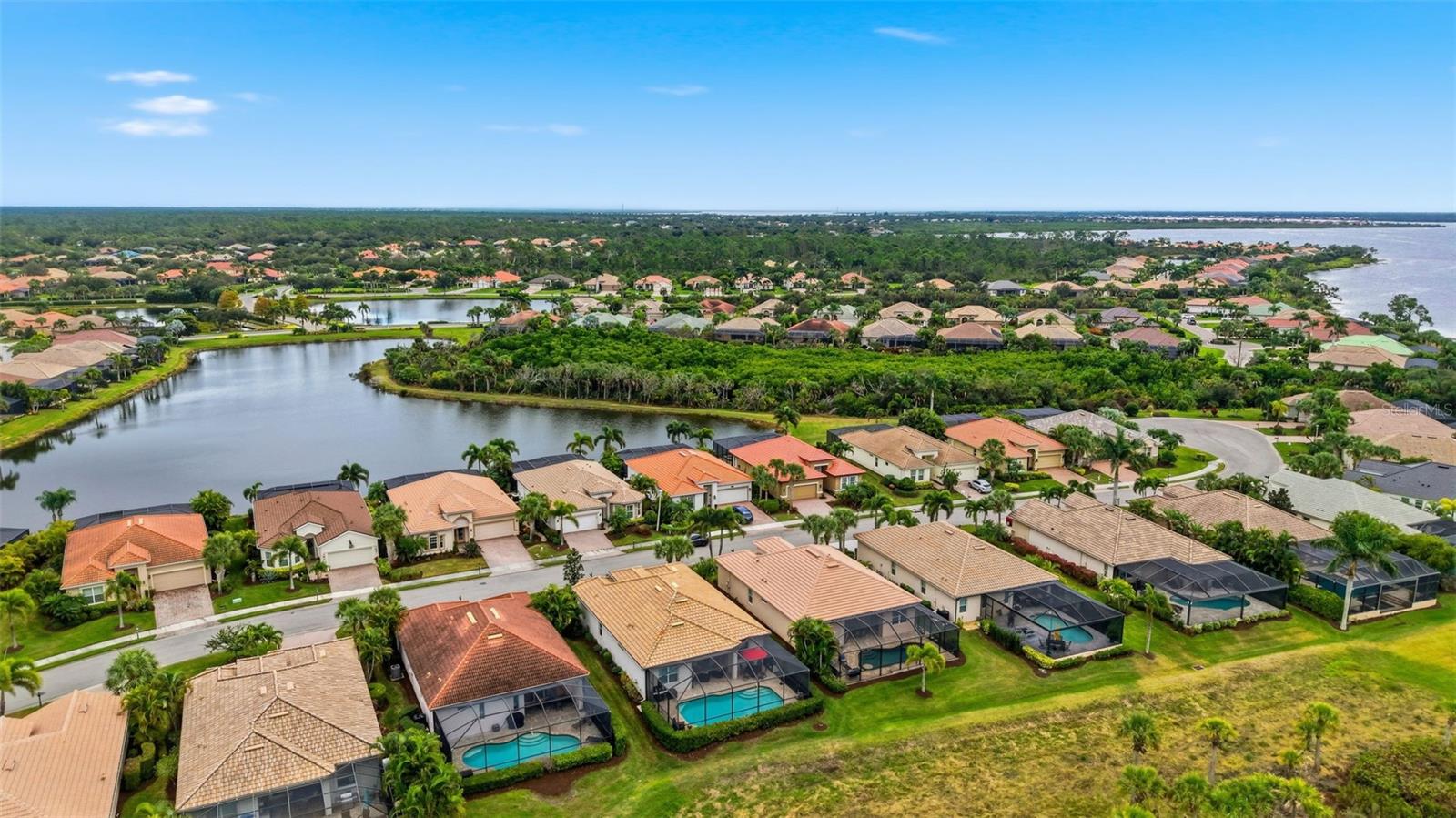 RIVERWOOD - Residential