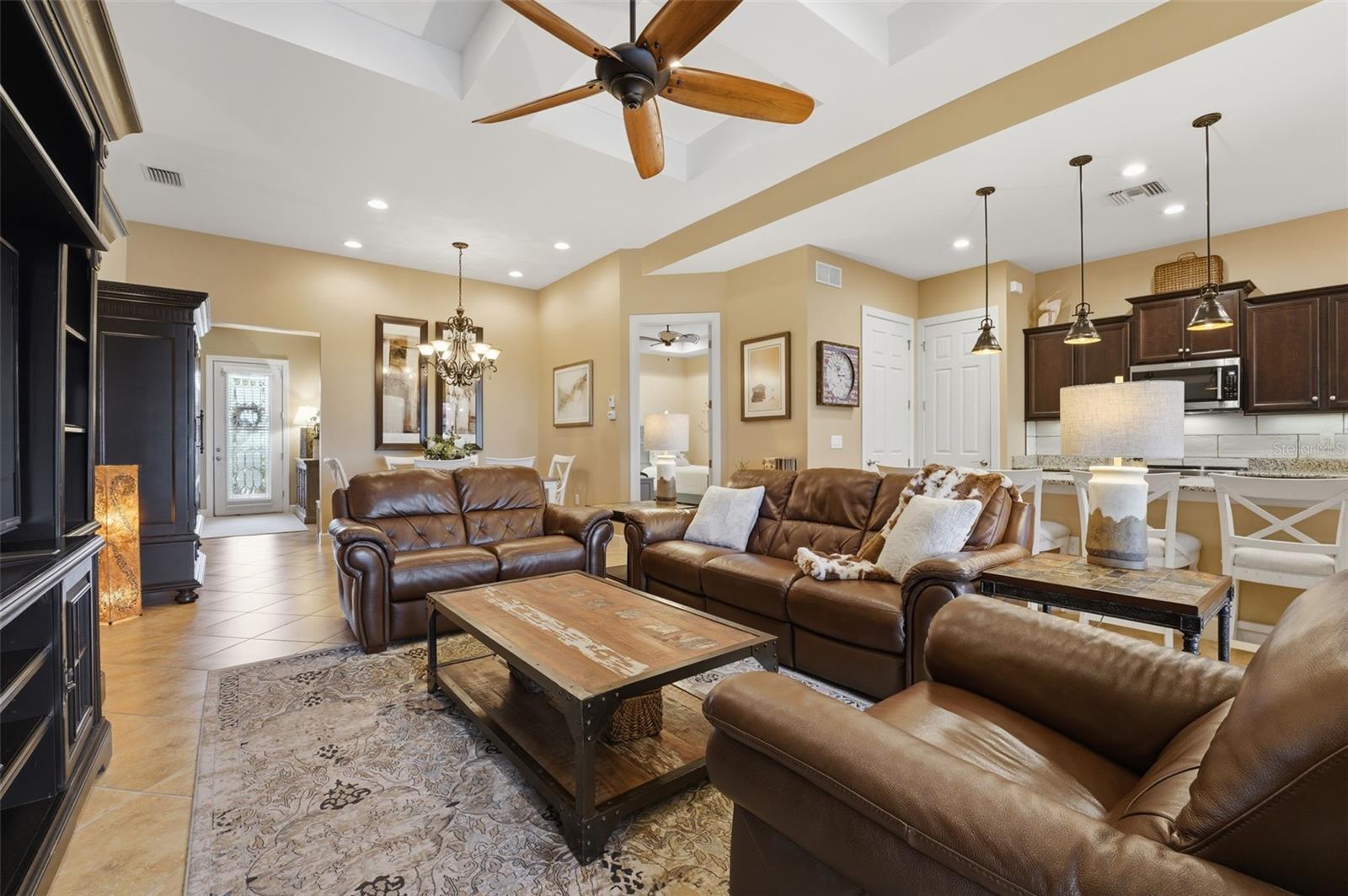 RIVERWOOD - Residential