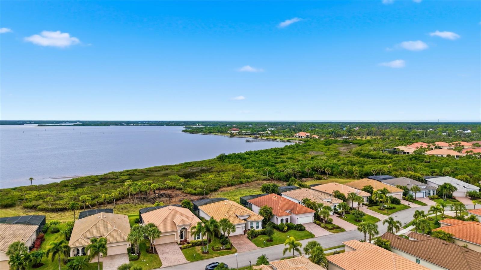 RIVERWOOD - Residential