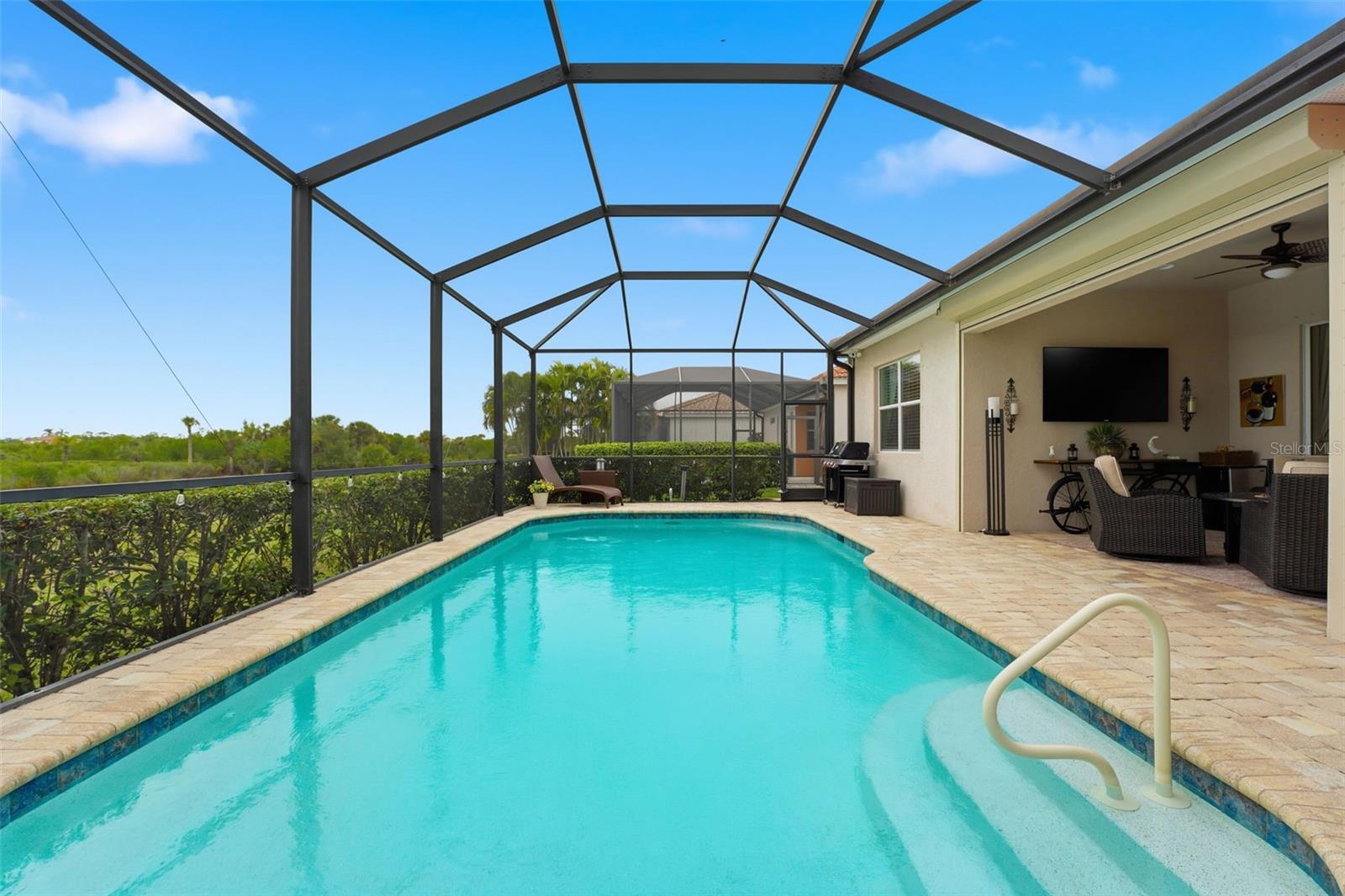 RIVERWOOD - Residential