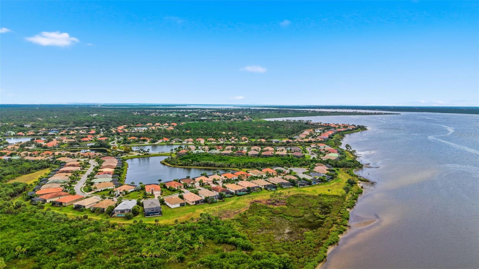 RIVERWOOD - Residential